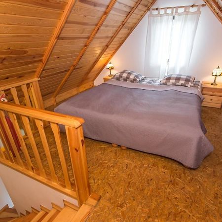 Dom Nad Jeziorem Sapowice Exteriér fotografie