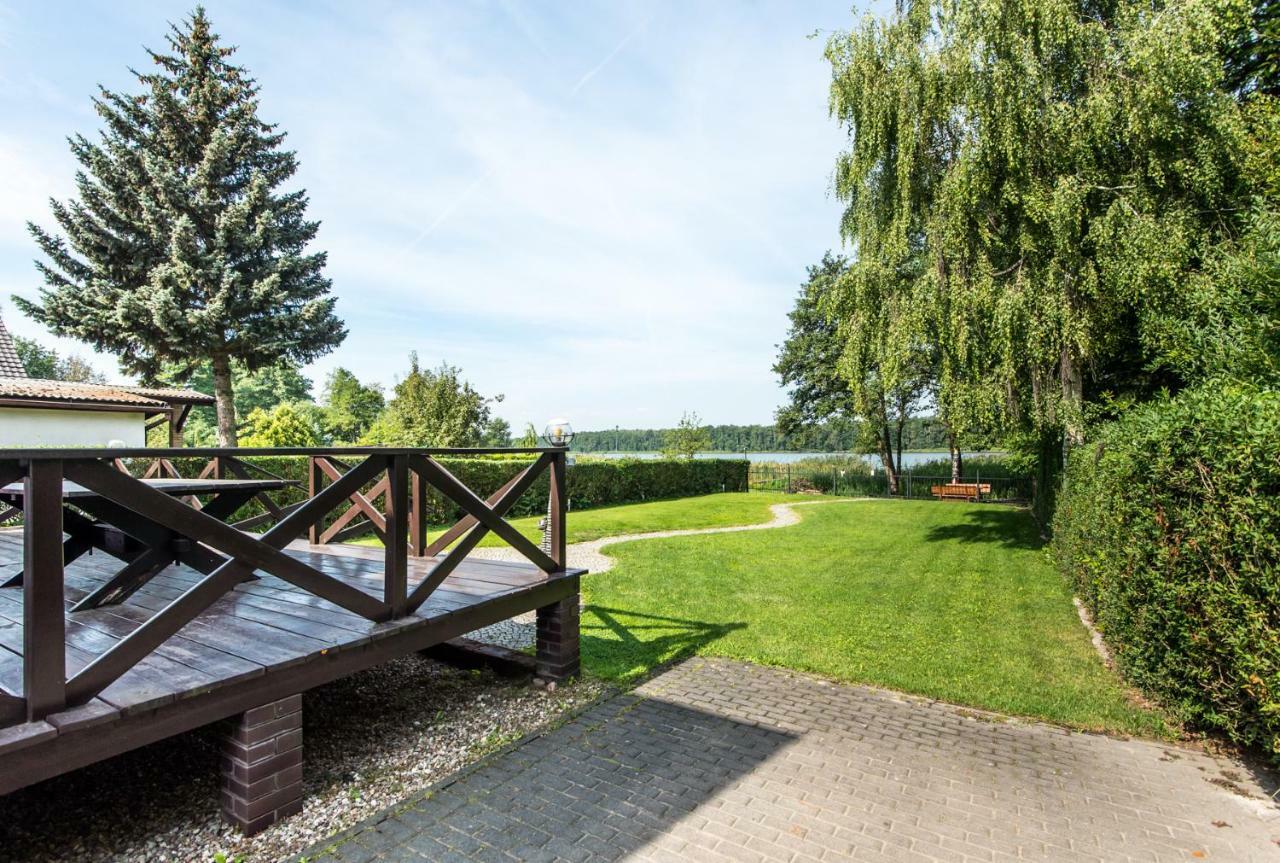 Dom Nad Jeziorem Sapowice Exteriér fotografie